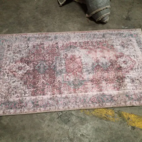 QUALITY DESIGNER AREA RUG - APPROXIMATELY 80×145CM