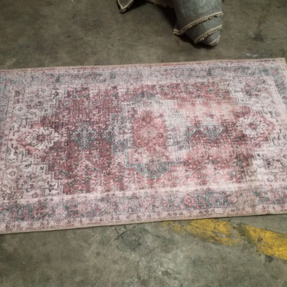 QUALITY DESIGNER AREA RUG - APPROXIMATELY 80×145CM