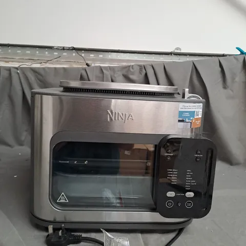 NINJA MULTIFUNCTION 14 IN 1 OVEN & AIR FRYER WITH BROWNIE TIN