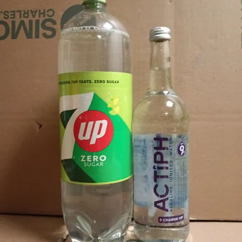 APPROXIMATELY 5 ASSORTED FOOD AND DRINK ITEMS TO INCLUDE 7UP, ACTIPH, ETC