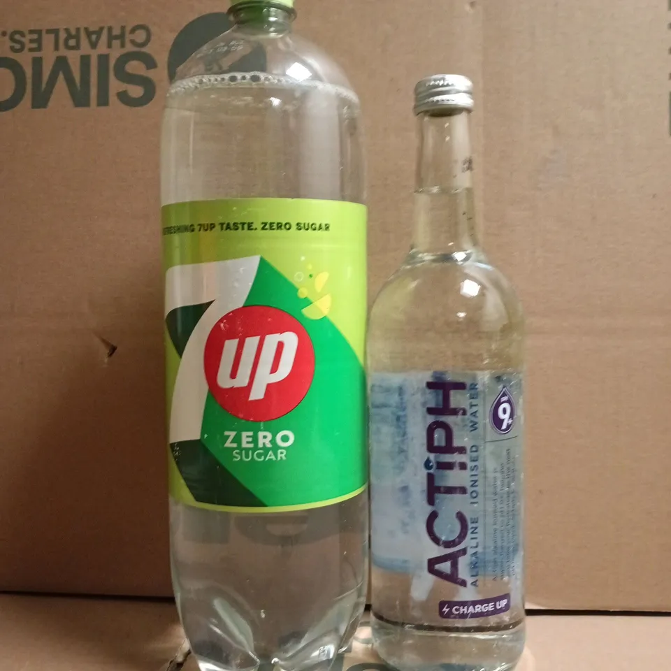 APPROXIMATELY 5 ASSORTED FOOD AND DRINK ITEMS TO INCLUDE 7UP, ACTIPH, ETC