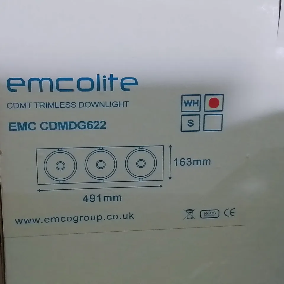 PALLET CONTAINING 32 BOXED EMCOLITE CDMT RIMLESS DOWNLIGHTS