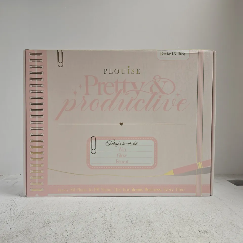 P.LOUISE PRETTY & PRODUCTIVE MYSTERY COSMETIC BEAUTY SET