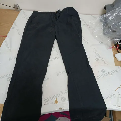 AMAZON ESSENTIALS ATHLETIC BLACK TROUSERS W30 L34