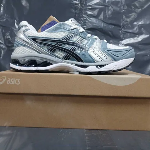 BOXED PAIR OF ASICS GEL-KAYANO 14 TRAINERS IN WHITE/GREY SIZE UK 7.5