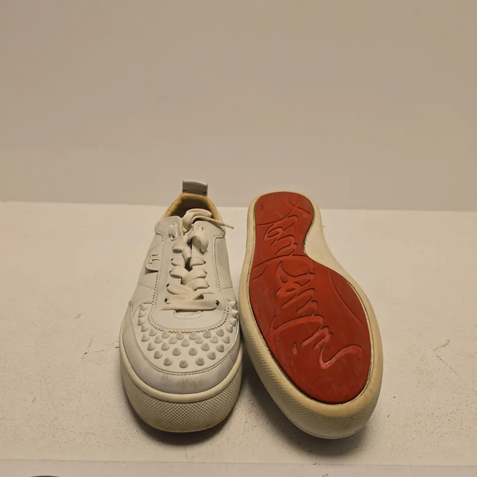 CHRISTIAN LOUBOUTIN WHITE LOW-TOP TRAINER WITH STUDDED TOE DETAIL – SIZE EU 41.5