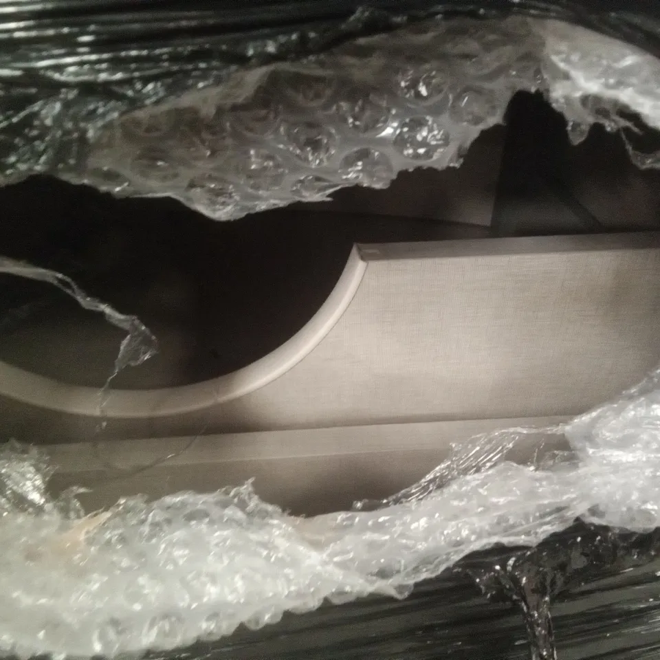 PALLET OF BATHROOM BASINS AND BASIN BASES