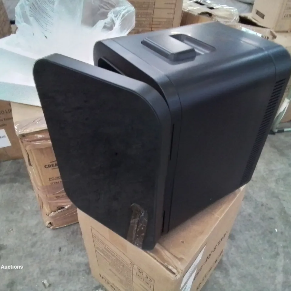 BOXED 220-240V 45W/55W MINI CAR REFRIGERATOR
