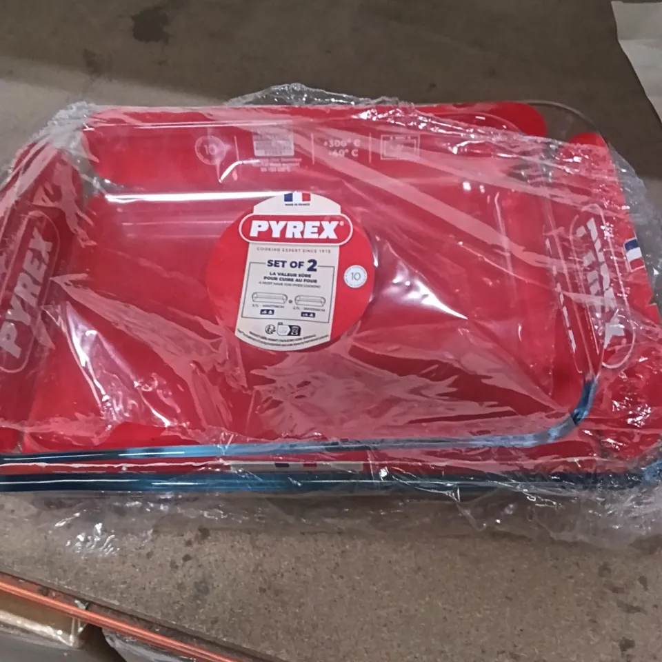PYREX SET OF 2 OVEN COOKING TRAY