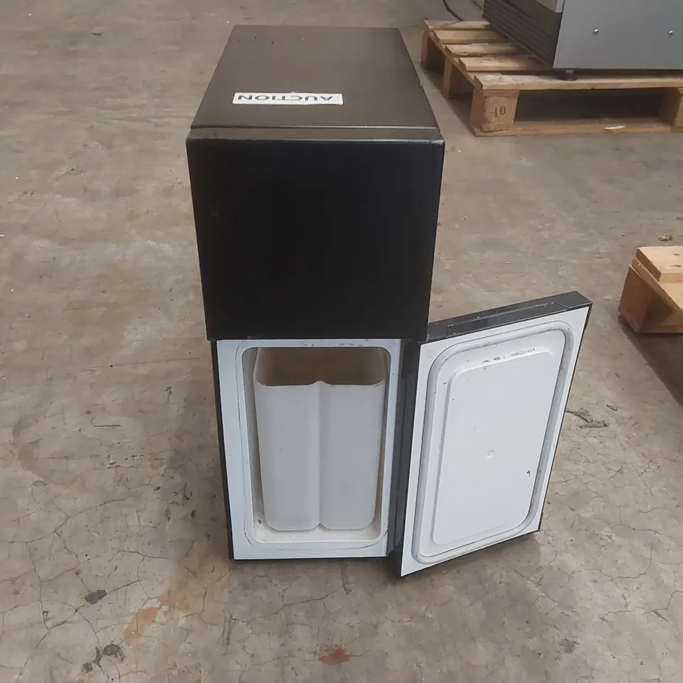 VITRIFRIGO COMMERCIAL MILK CHILLER FOR COFFEE MACHINE