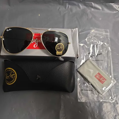 BOXED PAIR OF RAY BAN GLASSES WITH G-15 LENS IN CASE