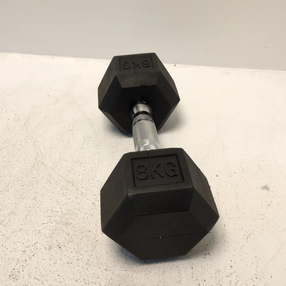 Dumbbell – 8kg hex dumbbell with knurled chrome handles