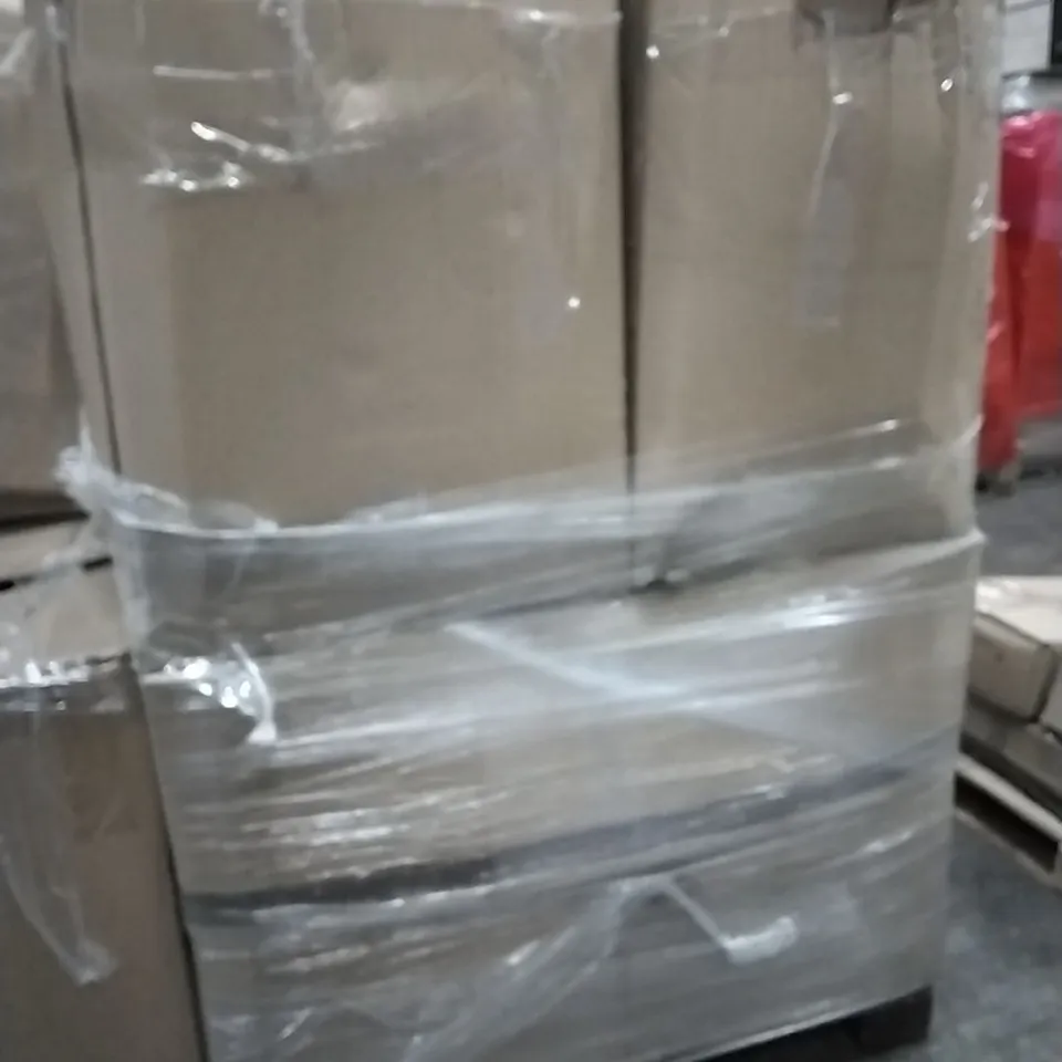 PALLET OF ASSORTED ITEMS TO INCLUDE: DUVETS, PILLOWS, WEIGHTED BLANKET 