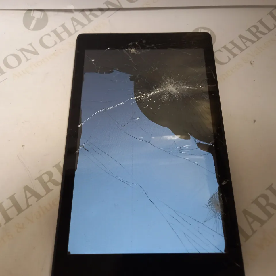 AMAZON FIRE HD 8 TABLET