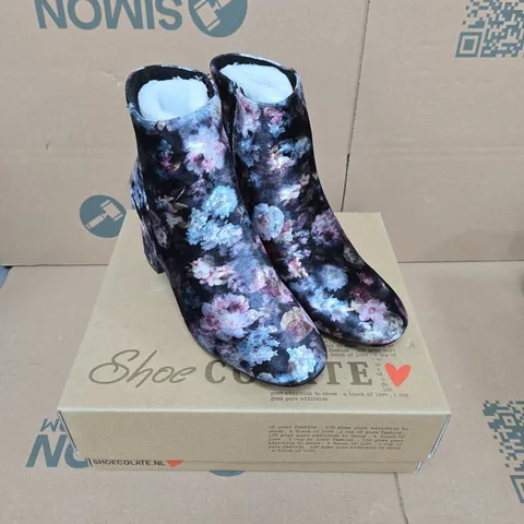SHOE-COLATE FLORAL PRINT ANKLE BOOTS – UK 8