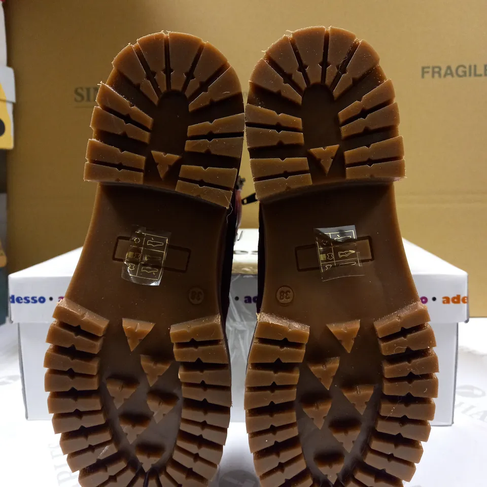 ADESSO RESIS HIKING BOOT SIZE 5