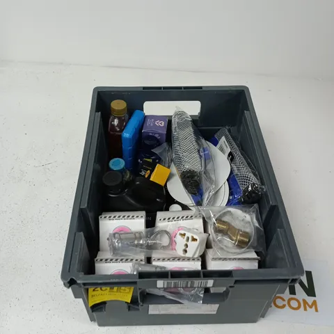 TOTE OF APPROXIMATELY 10 ASSORTED ITEMS TO INCLUDE: SMOL WASHING UP LIQUID 