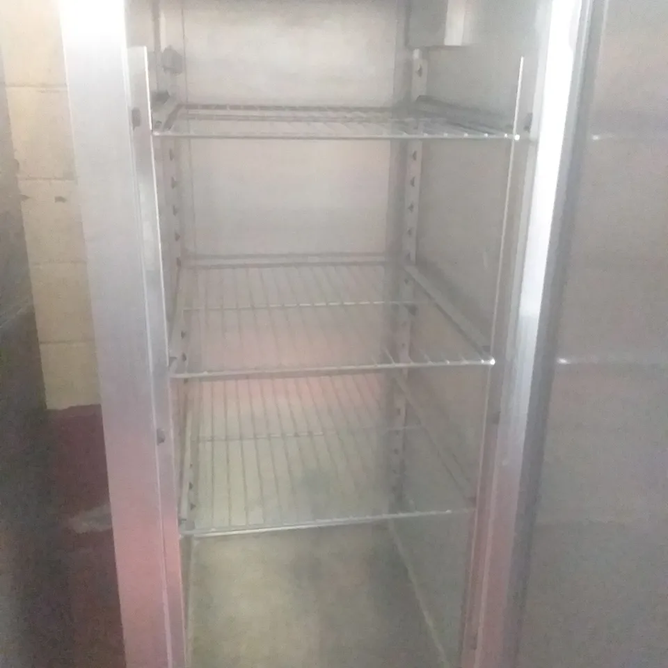 WILLIAM'S HJ1SA R290 R1 SINGLE DOOR COMMERCIAL REFRIGERATOR 