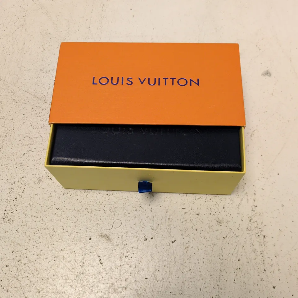 LOUIS VUITTON SUNGLASSES – BLACK FRAME WITH GOLD-TONE RIMS