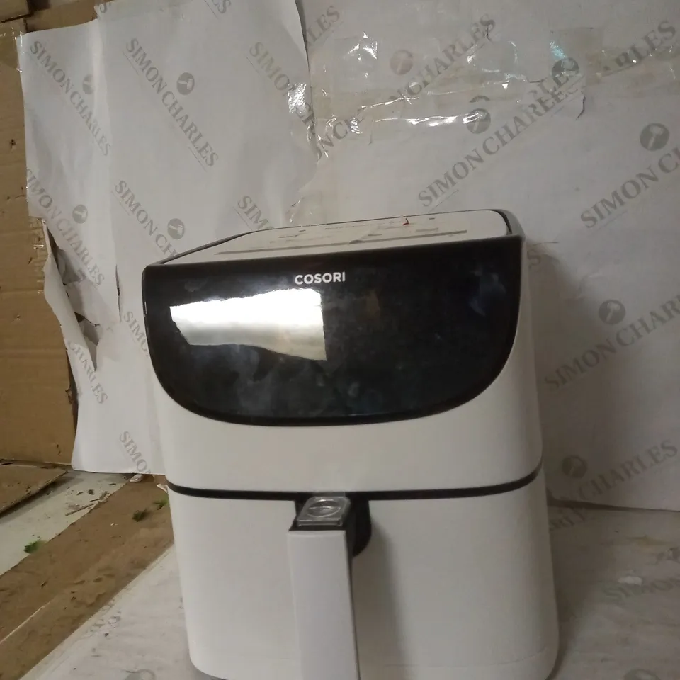 COSORI AIR FRYER 1700W MAX XXL 5.5L DIGITAL TOUCHSCREEN - WHITE