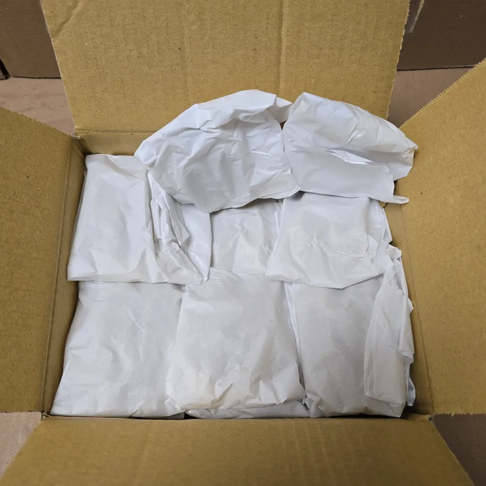 24 X GISELA GRAHAM ACRYLIC GOLD SPARKLE BALLET SHOES CHRISTMAS TREE DECORATIONS 