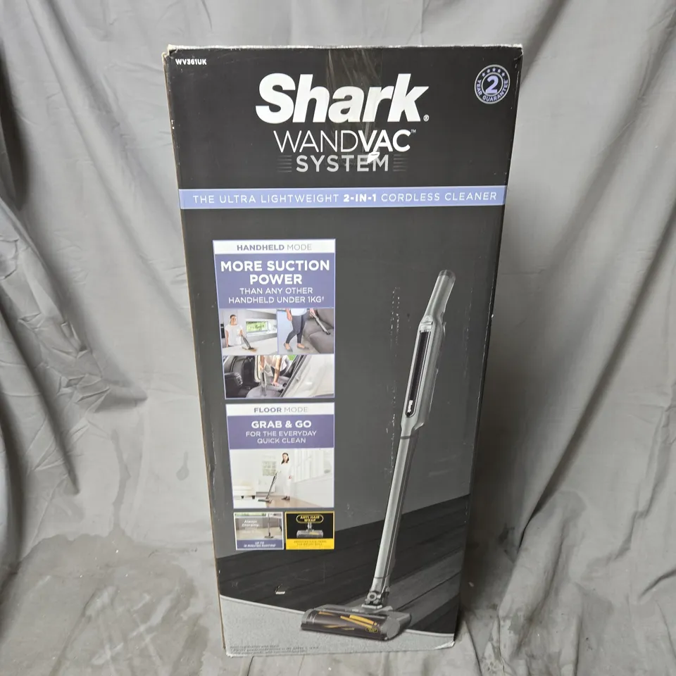 BOXED SHARK WANDVAC SYSTEM WV361UK