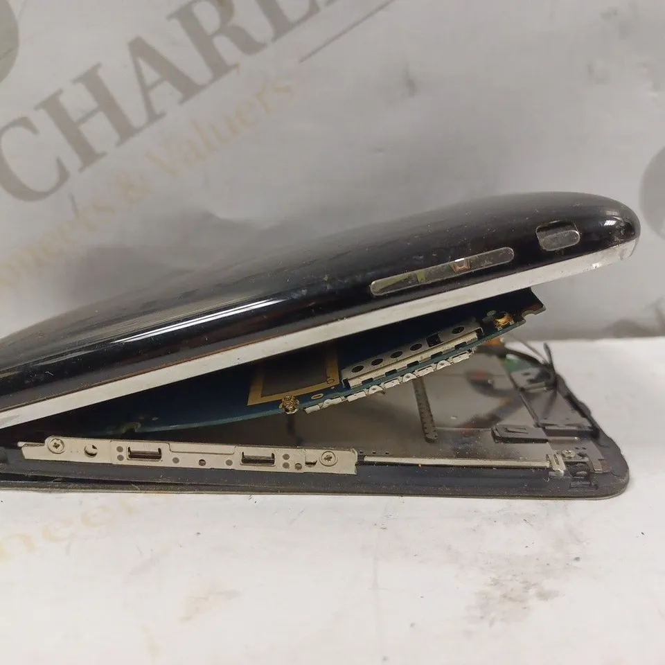 APPLE IPHONE 3GS - BLACK 32GB