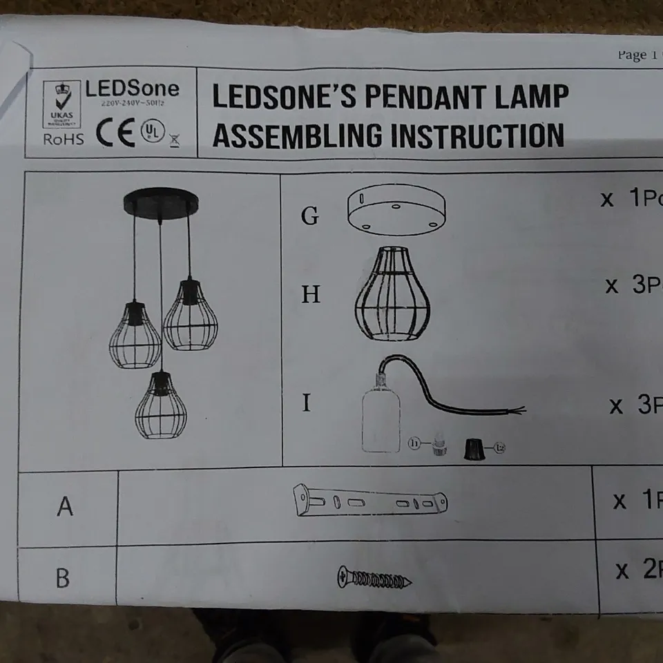 BOXED FRANKE 3 LIGHT BLACK CLUSTER PENDANT (1 BOX)