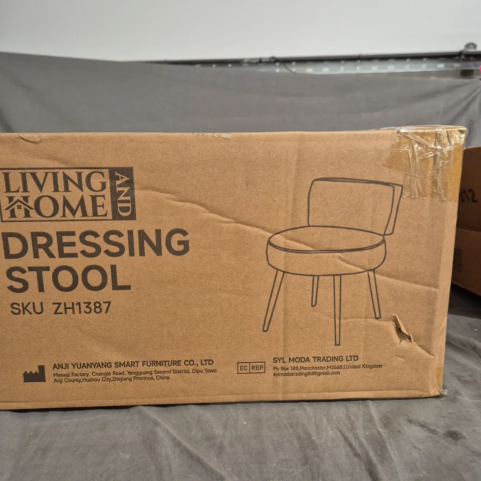 LIVING HOME DRESSING STOOL – BOXED (SKU ZH1387)
