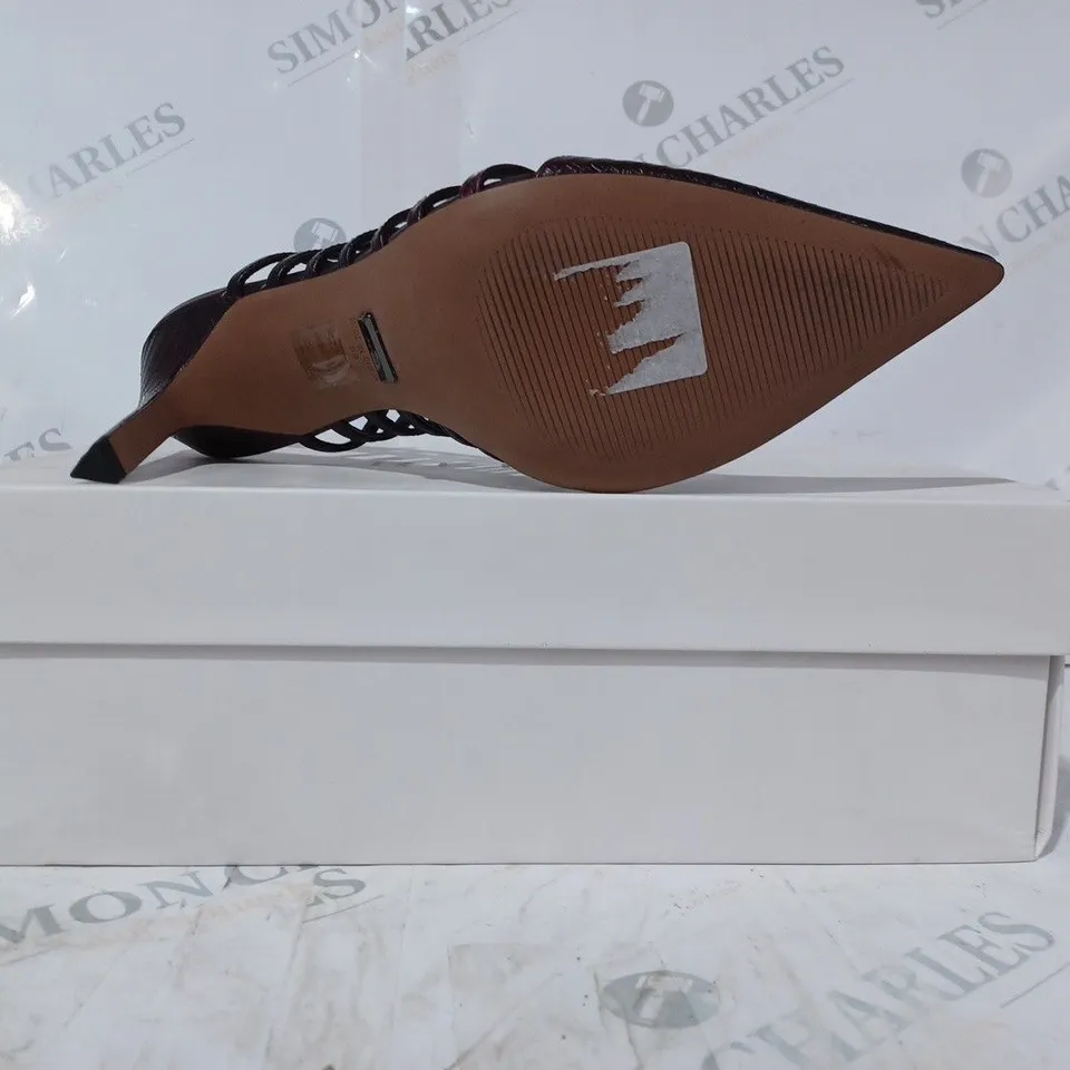 BOXED PAIR OF REISS DAPHNE SLINGBACK HEELS IN POMEGRANATE SIZE 6