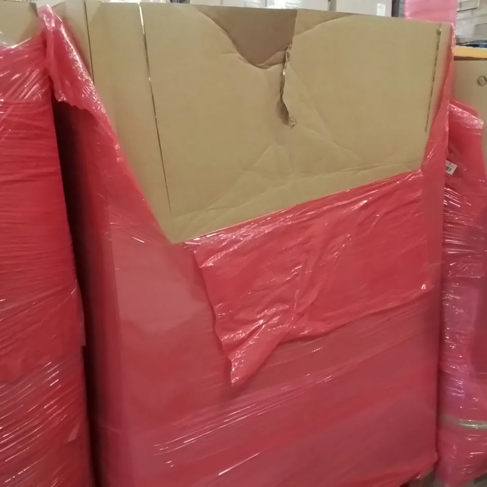 PALLET OF ASSORTED ITEMS INCLUDING: AUTO SWING BABY CHAIR, CAMPING CHAIR, KIDS TRICYCLE, BABY PILLOWS, PLAYPEN, BABY SEAT ECT