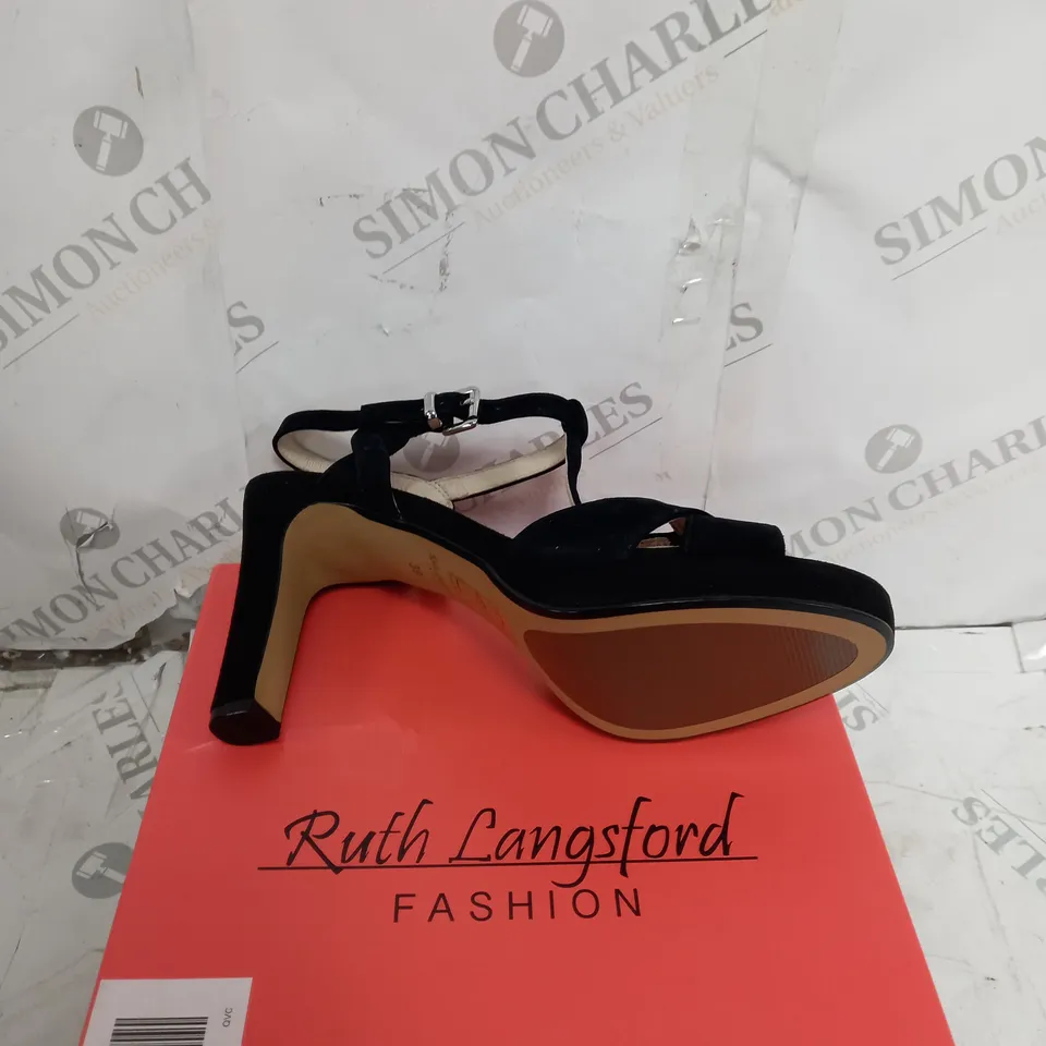 BOXED PAIR OF RUTH LANGSFORD HEELED SANDALS BLACK SUEDE SIZE 6