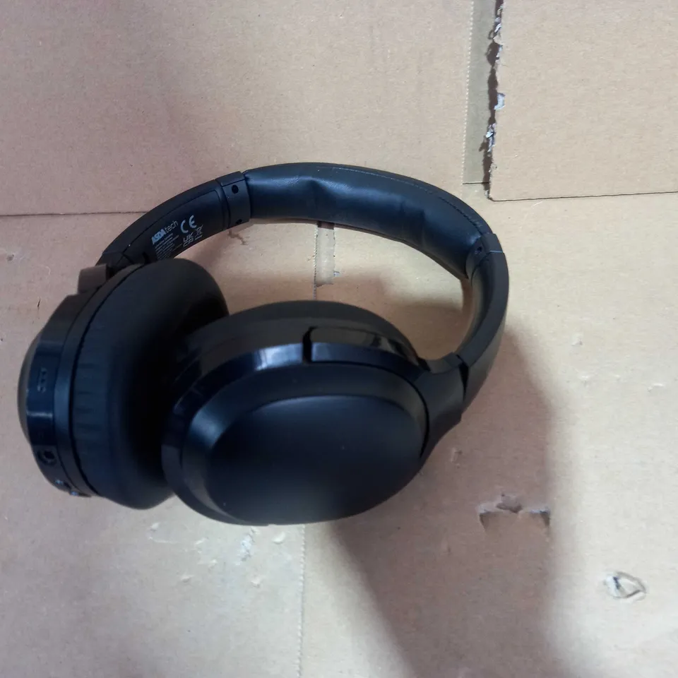 WIRELESS NOISE CANCELLING HEADPHONES