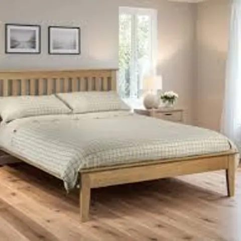 BOXED JULIAN BOWEN SALERNO WOODEN BED, KING SIZE - OAK (2 BOXES)