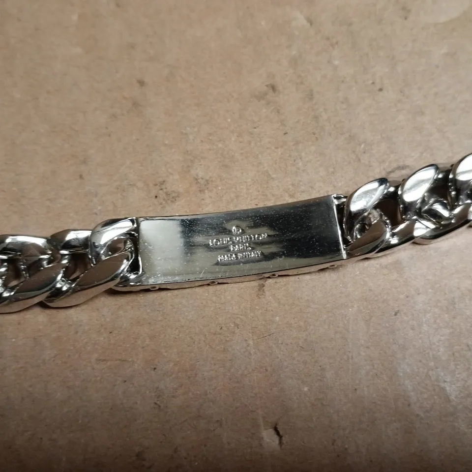 LOUIS VUITTON CHUNKY METAL BRACELET 