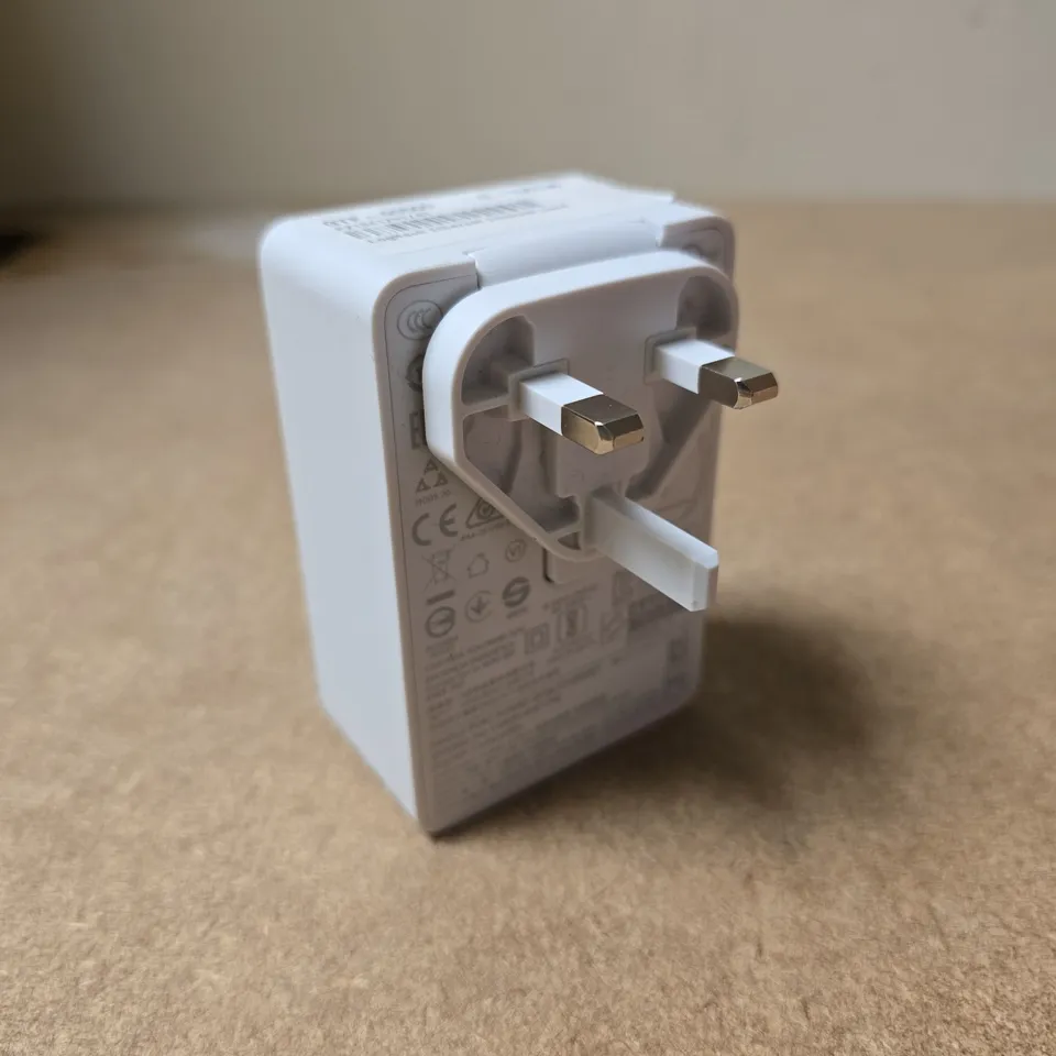 APPROXIMATELY 10 LOGITECH ETHERNET PLUG ADAPTERS