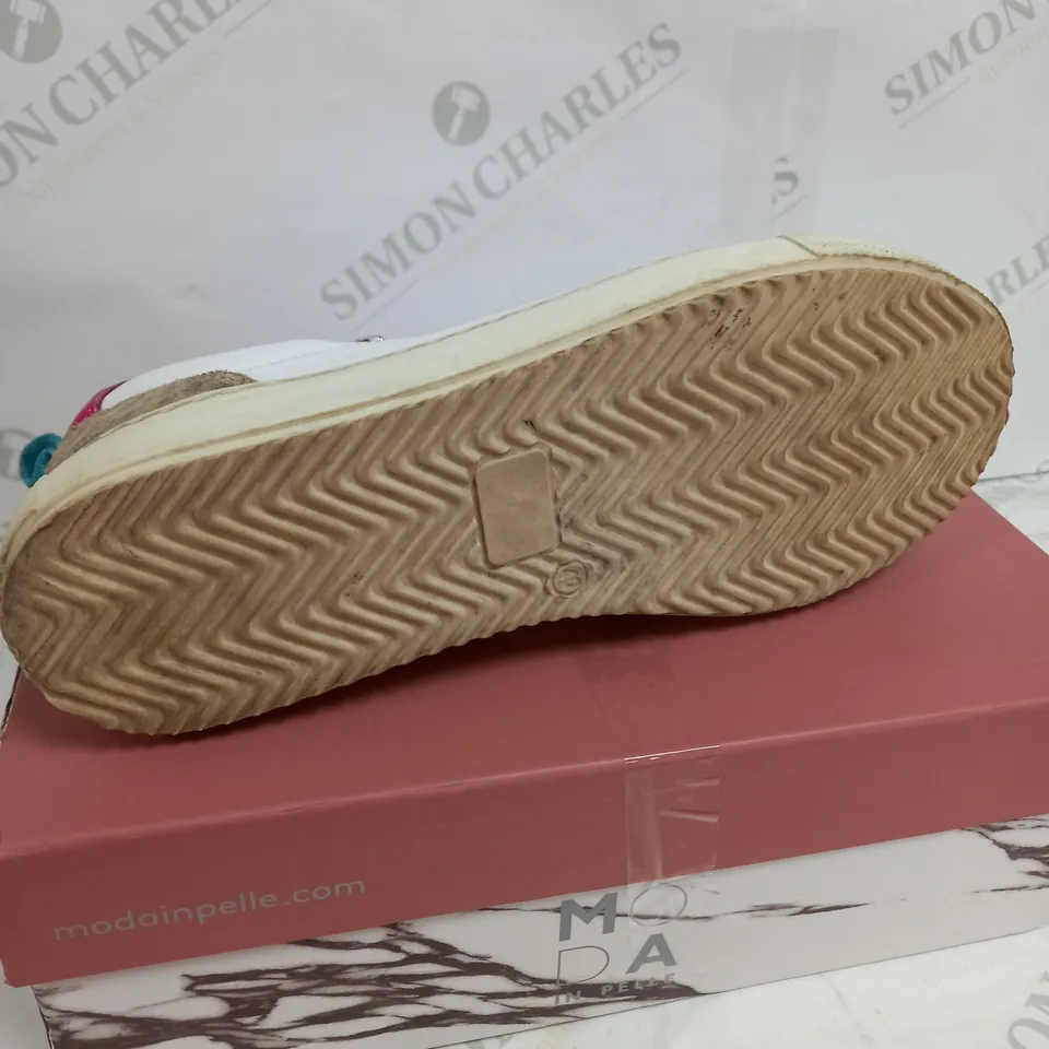 MODA IN PELLE ASINDA TRAINER - SIZE 7