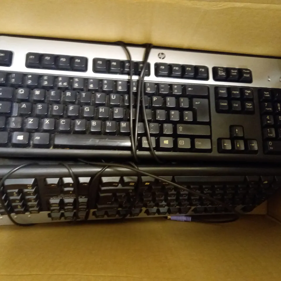 LOT OF 10 COMPUTER KEYBOARDS