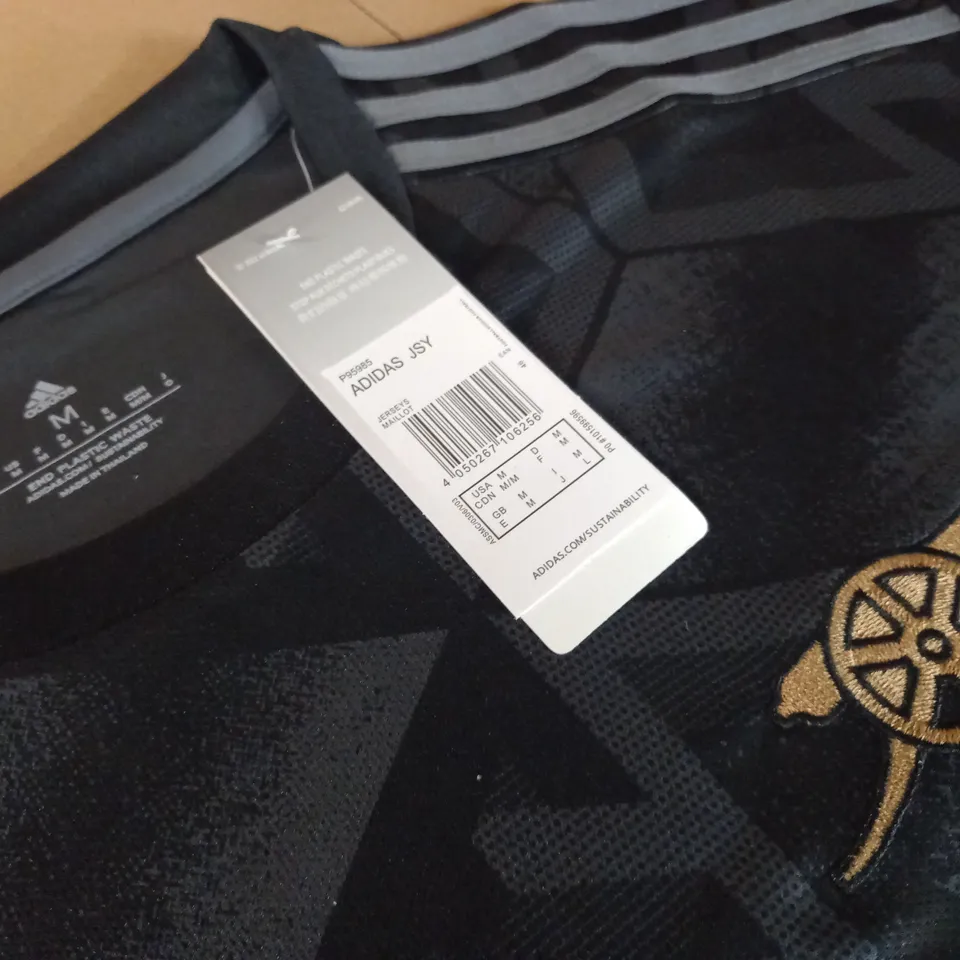 ARSENAL FOOTBALL SHIRT - M