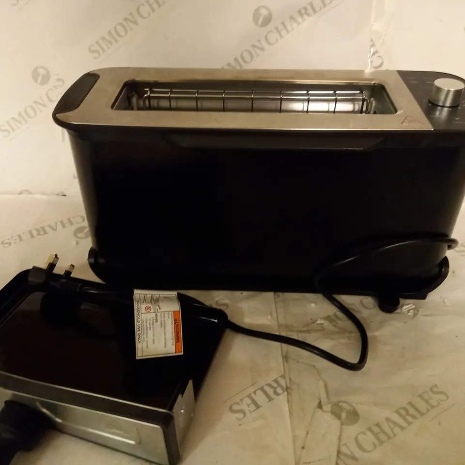 BOXED NINJA 2-IN-1 TOASTER & GRILL ST100UK