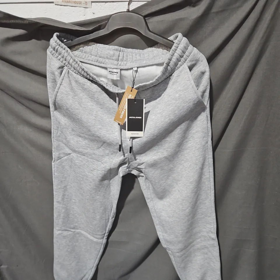 JACK & JONES PANTS STUDIO GREY JOGGERS – SIZE L