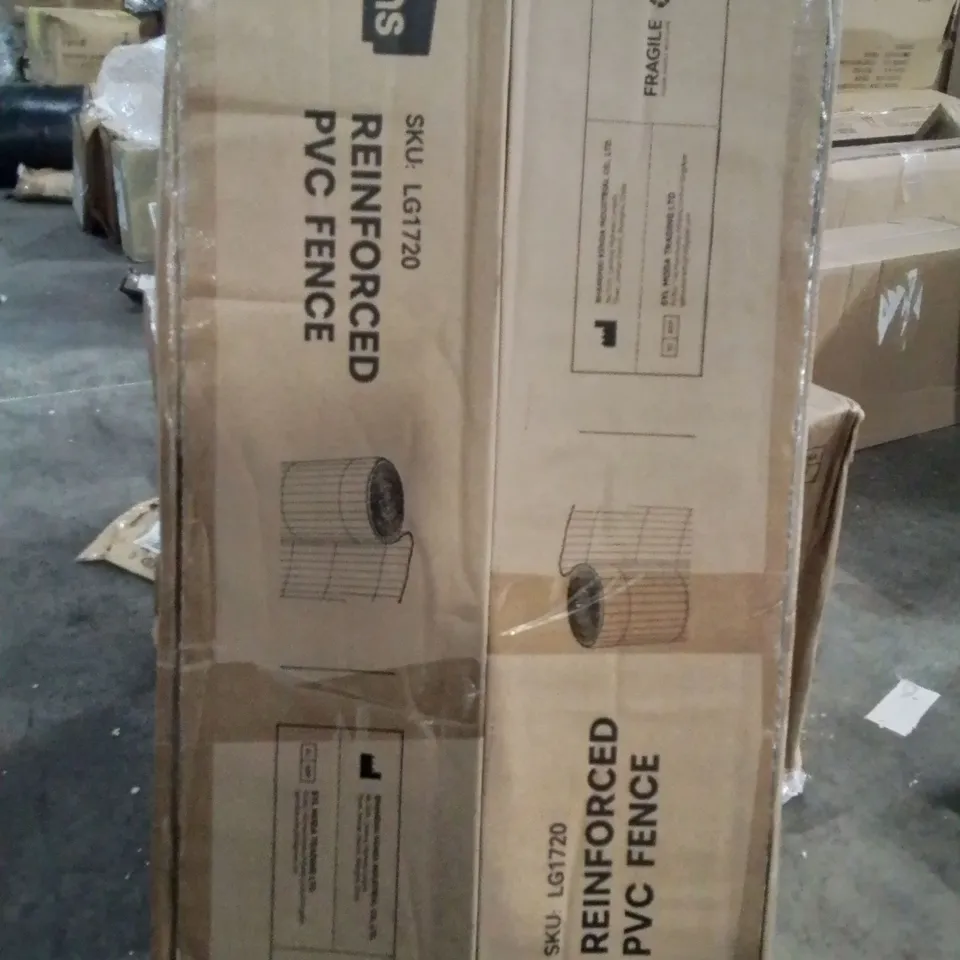 BOXED BREEINS REINFORCED PVC FENCE X2