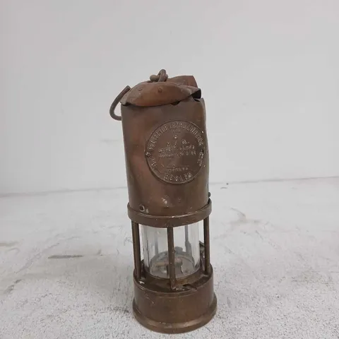 THE PROTECTOR LAMP AND LIGHTING COMPANY VINTAGE TYPE 6 SAFETY LAMP ECCLES