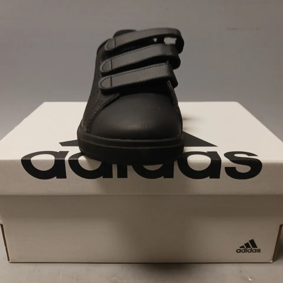 BOXED PAIR OF ADIDAS ADVANTAGE BASE 2.0 KIDS SHOES IN BLACK UK SIZE 11.5