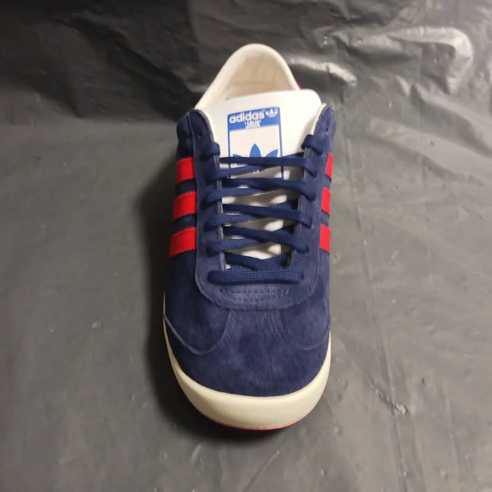 BOXED PAIR OF ADIDAS JAVA SHOES IN NAVY/RED SIZE 7