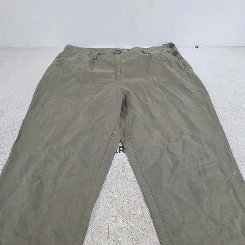 SEASALT CORNWALL - OLIVE GREEN TROUSERS, UK 18 (EU 46) WOMENSWEAR