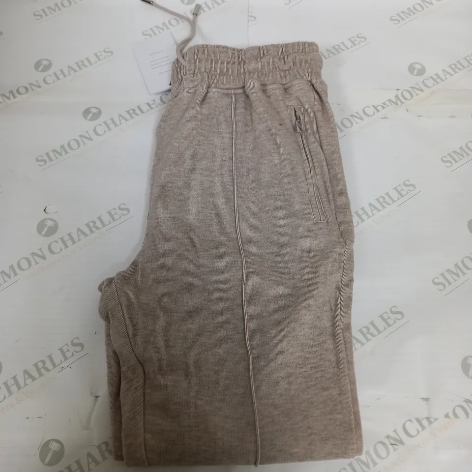 RAITH KNITTED PANTS SIZE M