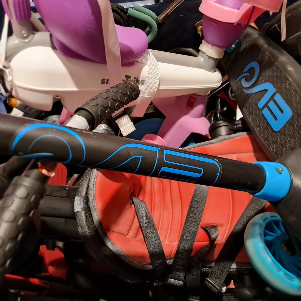 PALLET OF APPROXIMATELY 6 ASSORTED ITEMS TO INCLUDE - SMARTRIKE , EVO SCOOTER , ZINC SCOOTER ETC - COLLECTION ONLY 