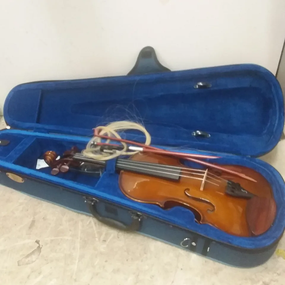 BOXED STENTOR VIOLIN BROWN WITH NAVY CASE