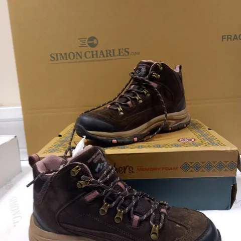 HIKING/WALKING BOOTS BY SKECHERS - BROWN & PINK - UK 7